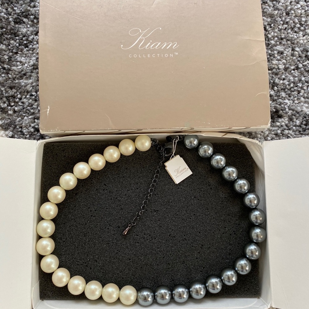 lia sophia: Black + Ivory Pearl Necklace